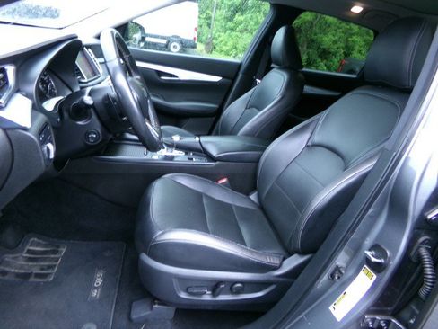 Used 2019 INFINITI QX50 Essential w/ Premium Heat Package AWD/4WD image 13
