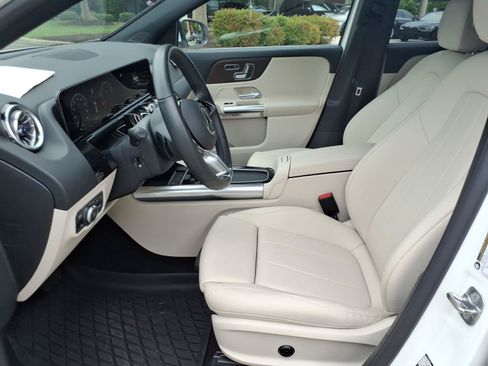 Used 2026 Mercedes-Benz GLA 250 image 12