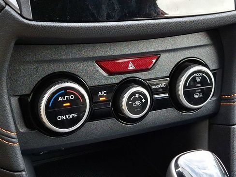 Used 2022 Subaru Crosstrek 2.0i Premium image 13