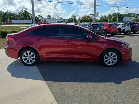 Used 2023 Toyota Corolla LE FWD image 4