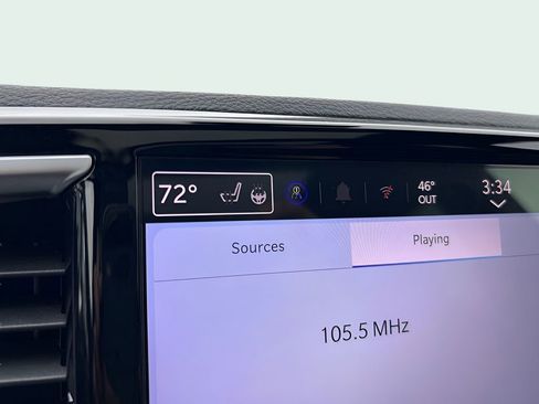 Used 2025 Chrysler Pacifica Limited image 25