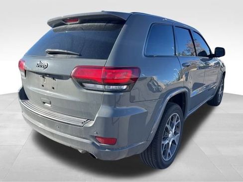 Used 2022 Jeep Grand Cherokee Laredo X image 5