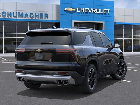 New 2027 Chevrolet Traverse LT w/ Sun and Wheel Package AWD/4WD image 4