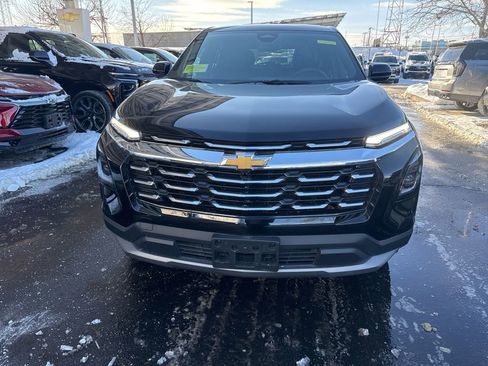 Used 2026 Chevrolet Equinox LT w/ Convenience Package II image 3