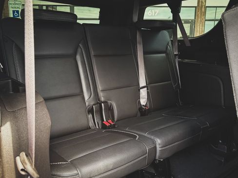 Used 2021 GMC Yukon XL Denali w/ Denali Premium Package AWD/4WD image 38