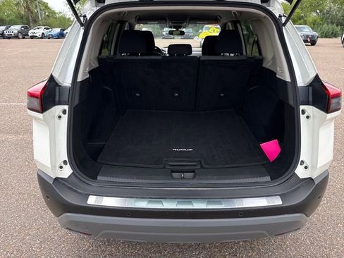 Certified 2023 Nissan Rogue SV FWD image 21