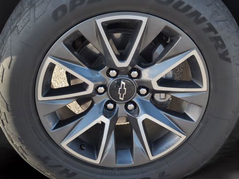 Used 2023 Chevrolet Tahoe Z71 image 8