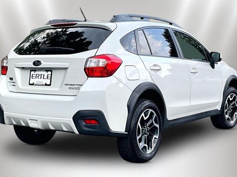 Used 2017 Subaru Crosstrek 2.0i Premium AWD/4WD image 5