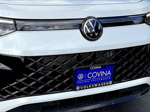 New 2026 Volkswagen Tiguan SE R-Line image 29