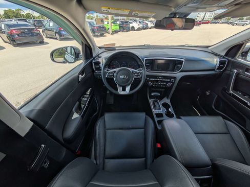 Used 2020 Kia Sportage EX FWD image 18