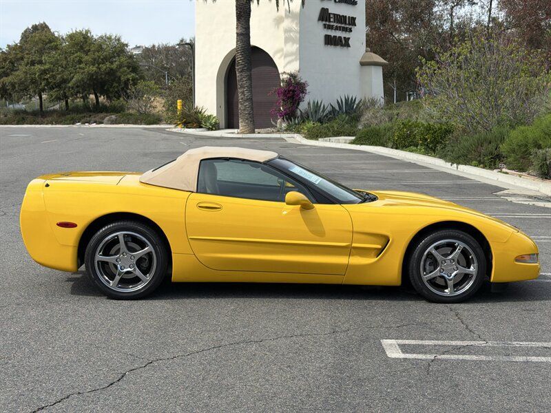 Used 2002 Chevrolet Corvette Convertible w/ Preferred Equipment Group2 RWD image 24