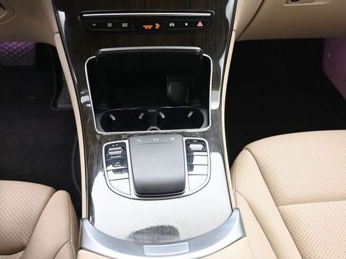 Used 2022 Mercedes-Benz GLC 300 w/ Premium Package Lite image 13