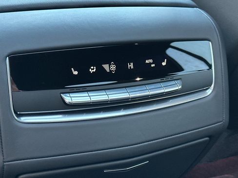 Certified 2025 Cadillac Escalade Sport Platinum image 14