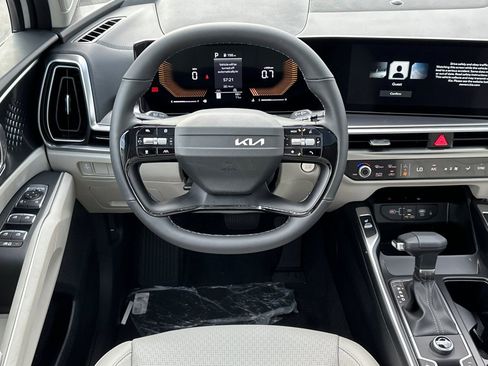 New 2026 Kia Sorento S image 14
