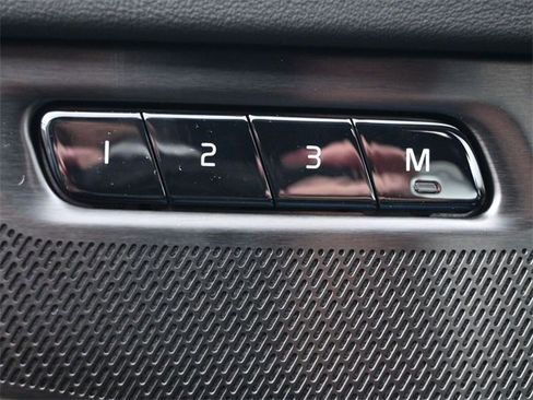 New 2026 Volvo XC90 T8 Plus image 32