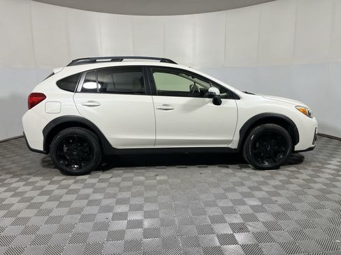 Used 2016 Subaru Crosstrek 2.0i Limited AWD/4WD image 9