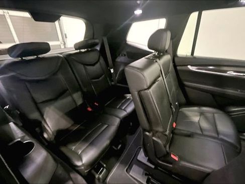 Used 2023 Cadillac XT6 Sport w/ Technology Package image 26