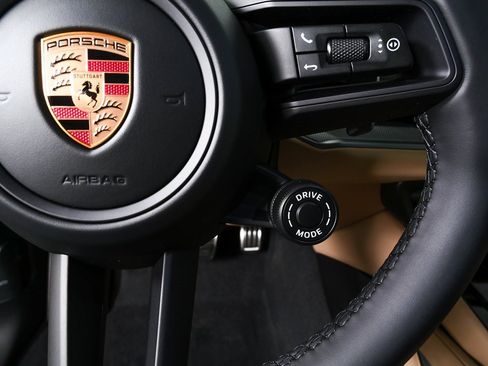 New 2026 Porsche Cayenne S image 11