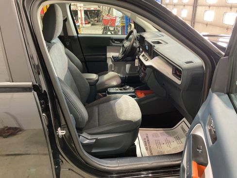 Used 2022 Ford Maverick XLT w/ Equipment Group 300A Standard image 4
