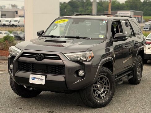 Used 2020 Toyota 4Runner Venture AWD/4WD image 1