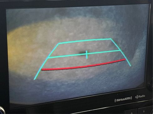 Used 2021 Toyota Highlander XLE image 38