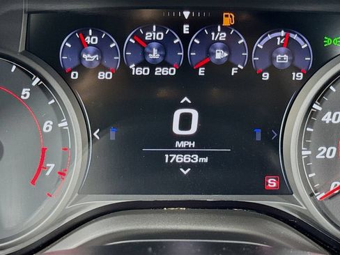 Used 2021 Chevrolet Camaro SS RWD image 22