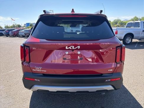 Used 2023 Kia Sorento SX Prestige AWD/4WD image 3