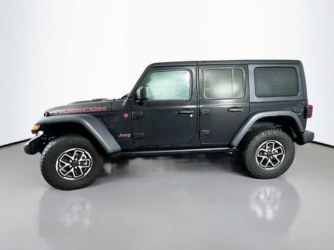 Used 2024 Jeep Wrangler Rubicon image 4
