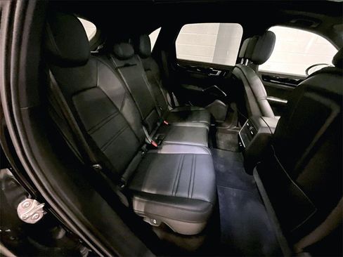 Certified 2023 Porsche Cayenne image 21