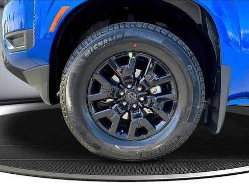 New 2026 Nissan Frontier SV image 12