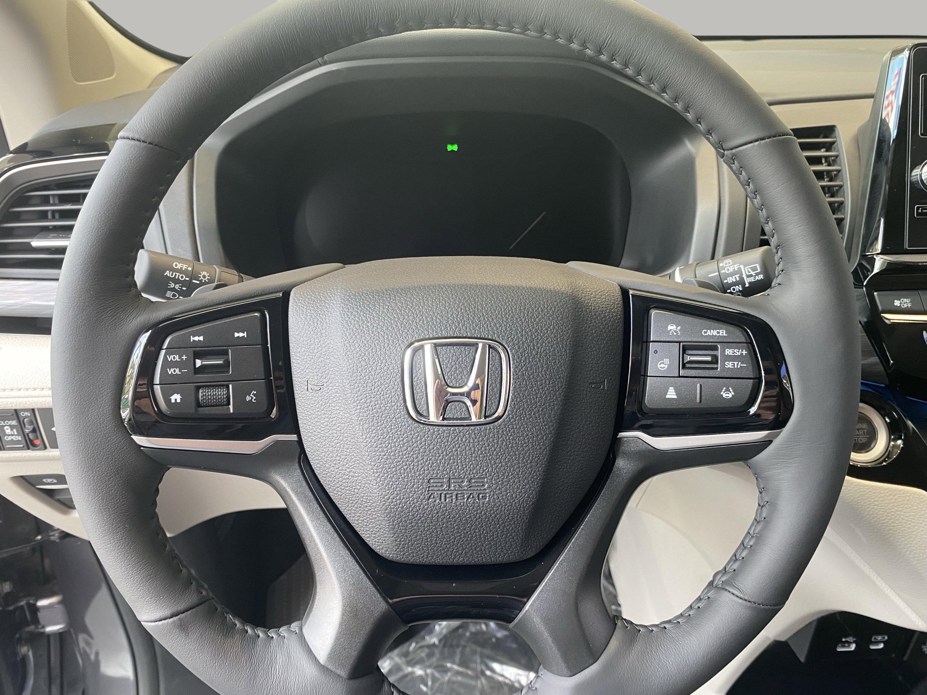 Used 2026 Honda Odyssey Elite image 33