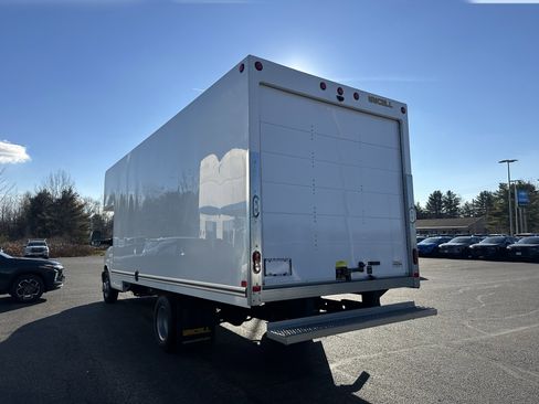 New 2025 Chevrolet Express 4500 w/ Power Convenience Package image 7