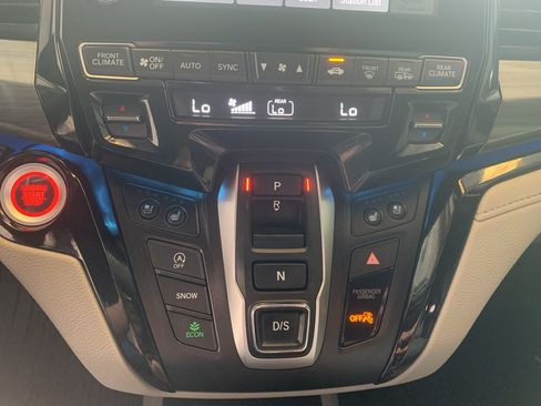 Used 2024 Honda Odyssey Elite image 28