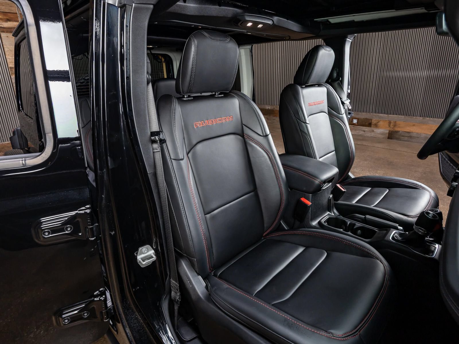 Used 2024 Jeep Wrangler Unlimited Rubicon AWD/4WD image 27