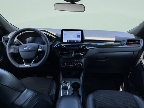 Used 2025 Ford Escape ST-Line AWD/4WD image 10
