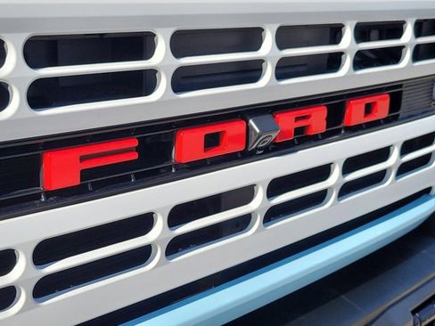 Certified 2024 Ford Bronco Heritage Edition image 7