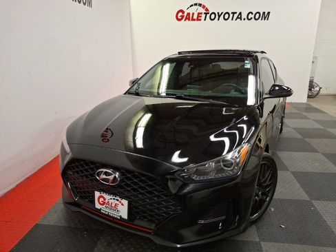 Used 2019 Hyundai Veloster Turbo image 2