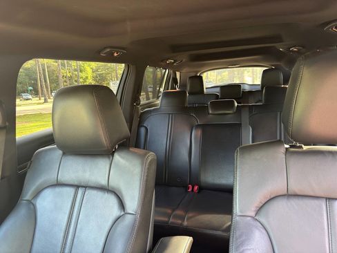 Used 2014 Lincoln MKT AWD image 24