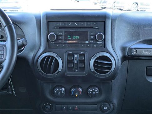 Used 2017 Jeep Wrangler Unlimited Sport w/ Quick Order Package 24S AWD/4WD image 22