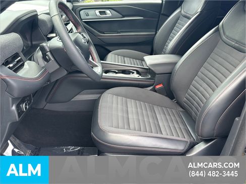 Used 2026 Ford Explorer ST-Line w/ ST-Line Street Pack AWD/4WD image 10
