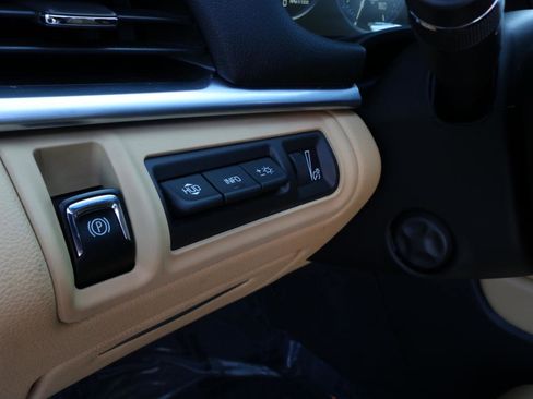 Used 2014 Cadillac XTS Premium FWD image 32