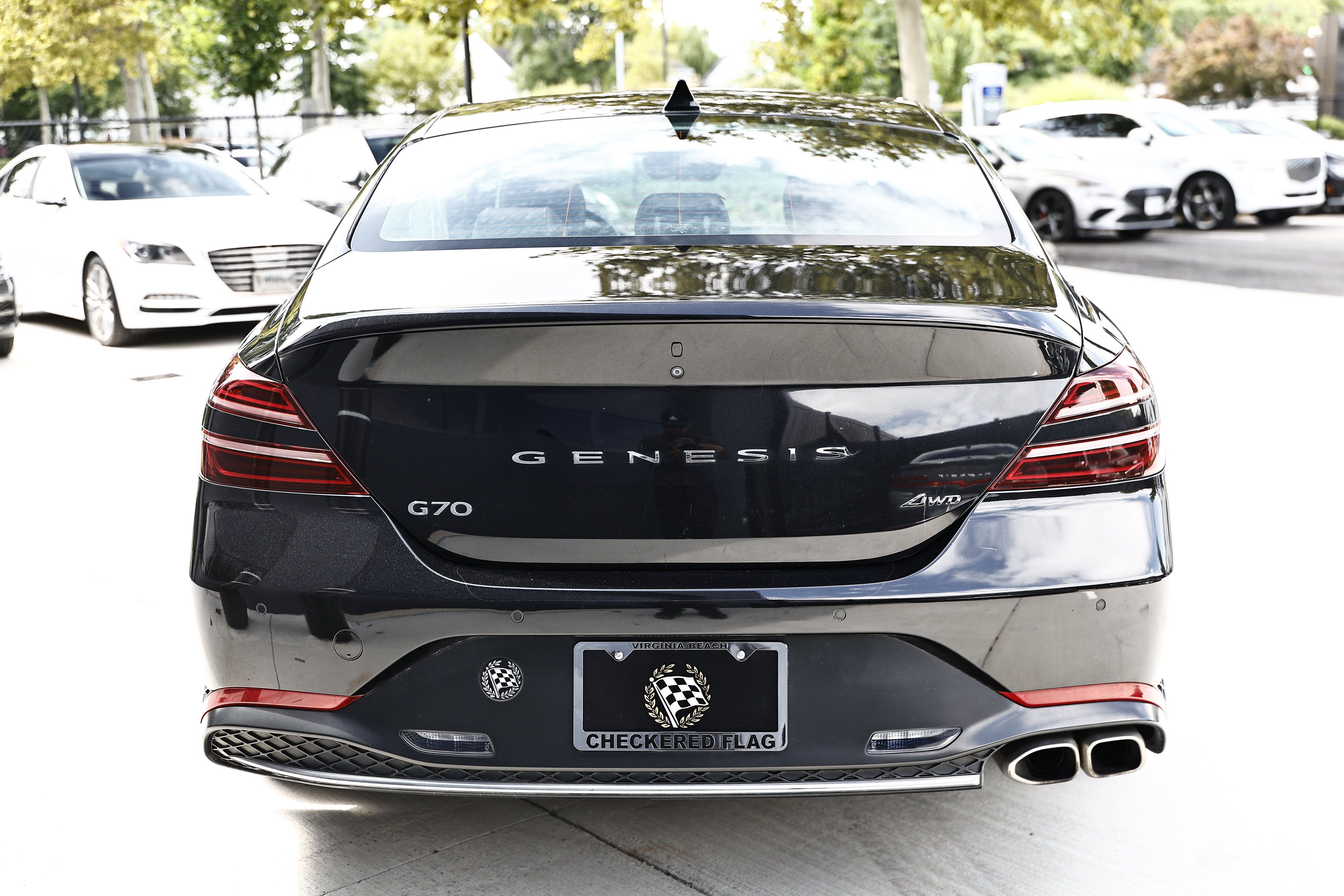 Used 2022 Genesis G70 2.0T w/ Prestige Package AWD/4WD image 10