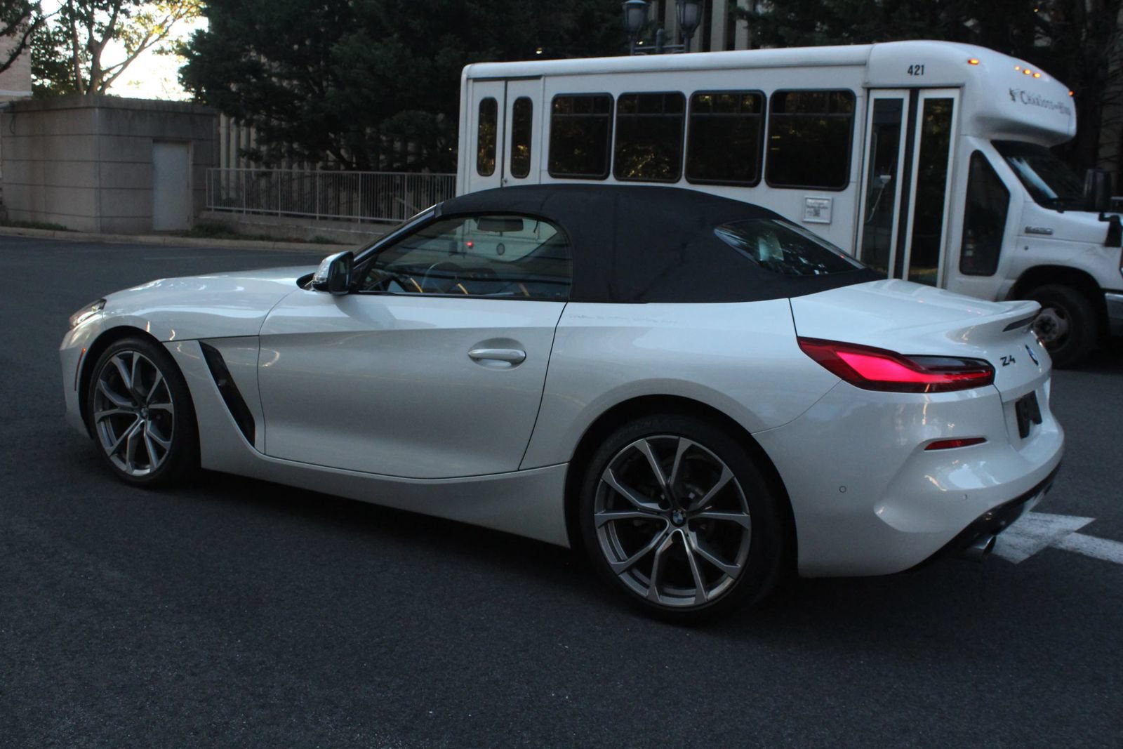 Used 2019 BMW Z4 sDrive30i w/ Premium Package RWD image 12