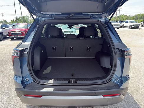 New 2026 Chevrolet Equinox LT FWD image 11