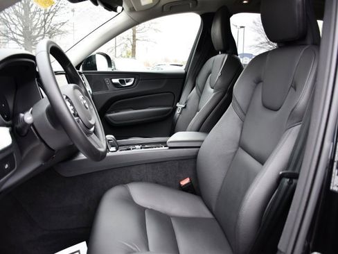 Certified 2025 Volvo XC60 B5 Plus image 14