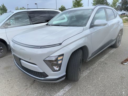 Used 2024 Hyundai Kona SEL FWD image 1