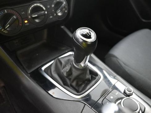 Used 2016 MAZDA MAZDA3 i Sport FWD image 21