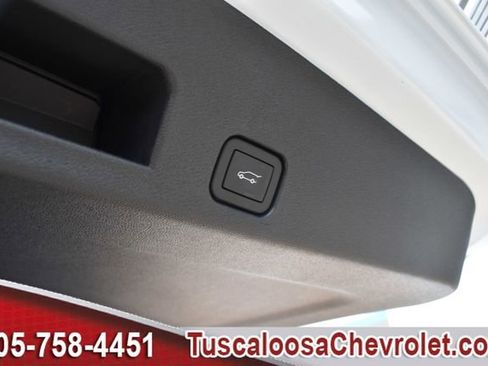 New 2026 Chevrolet Traverse LT w/ Driver Confidence Package image 9