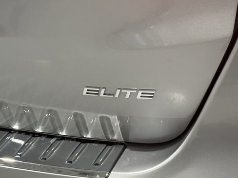 Used 2023 Honda Odyssey Elite image 47