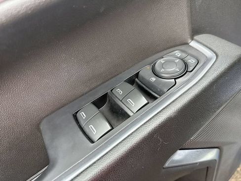 Used 2022 Chevrolet Silverado 1500 LT AWD/4WD image 13